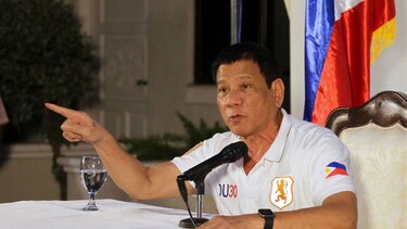 Presidente de Filipinas intenta calmar tensiones con Estados Unidos tras insulto a Obama