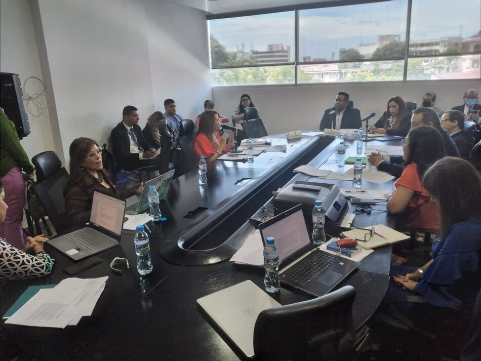 Diputados discuten la nueva Ley de Transparencia, ante advertencias para ampliar las consultas