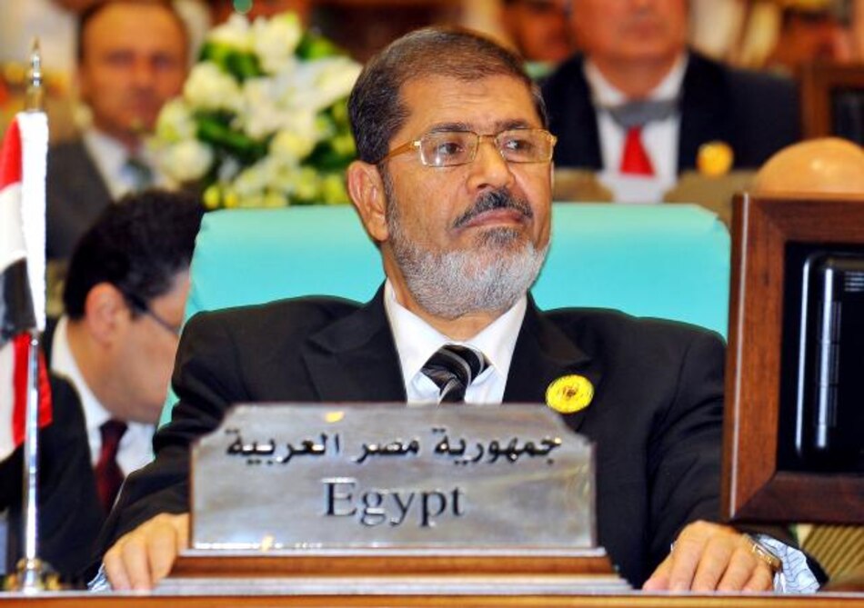 Fiscal remite a Morsi y 14 dirigentes de Hermanos Musulmanes a Tribunal Penal