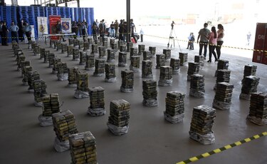 De 100 fuegos a mil pedazos: la estrategia fallida del combate al narcotráfico en América Latina