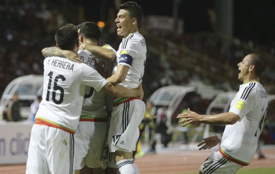 México gana en Trinidad y Tobago; sigue liderando eliminatoria