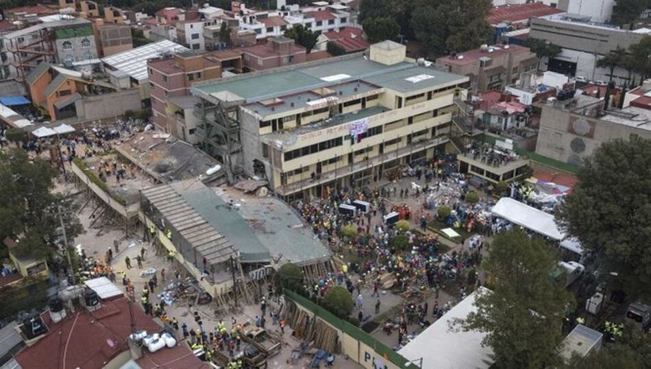 Revocan permiso de escuela que colapsó tras el sismo de 7.1 grados en México