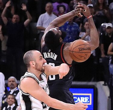 Con un imponente Ginóbili, Spurs derrotan a Rockets 