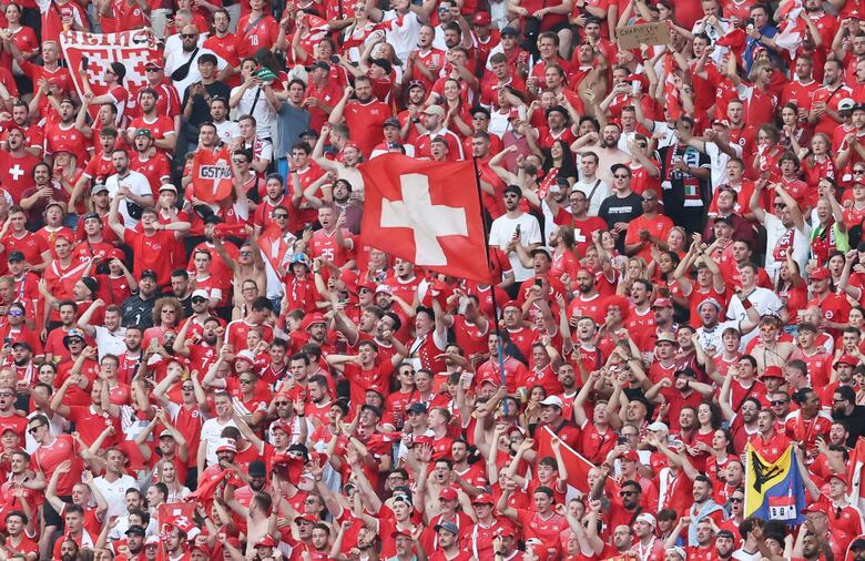 Suiza, muy superior, tumba a la campeona Italia