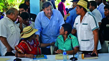 Diálogo por represa cae en punto muerto
