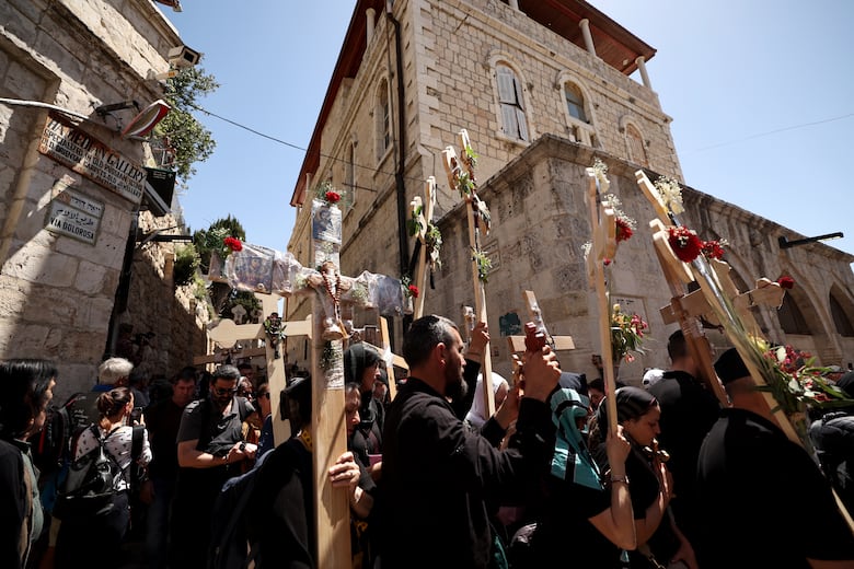 Peregrinos no renuncian a la Semana Santa, pese a la guerra en Israel