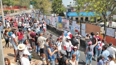 Muro contra los corruptos y fuego para la impunidad