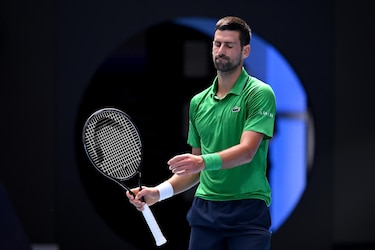 Djokovic avanza a semifinales tras la retirada de Musetti