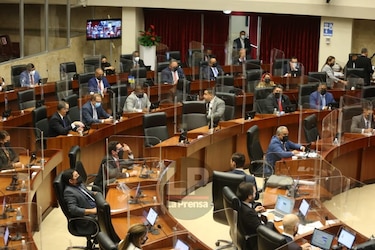 Asamblea Nacional aprueba en segundo debate reformas de la Unachi; se avala reelección de la rectora