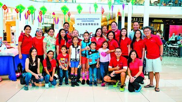 Taller de confección de cometas en Multiplaza