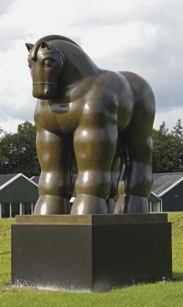 'Caballo', de Botero, subastado por $938 mil 500 en Nueva York