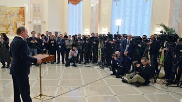 Firman hoja de ruta en Minsk para restablecer la paz en Ucrania