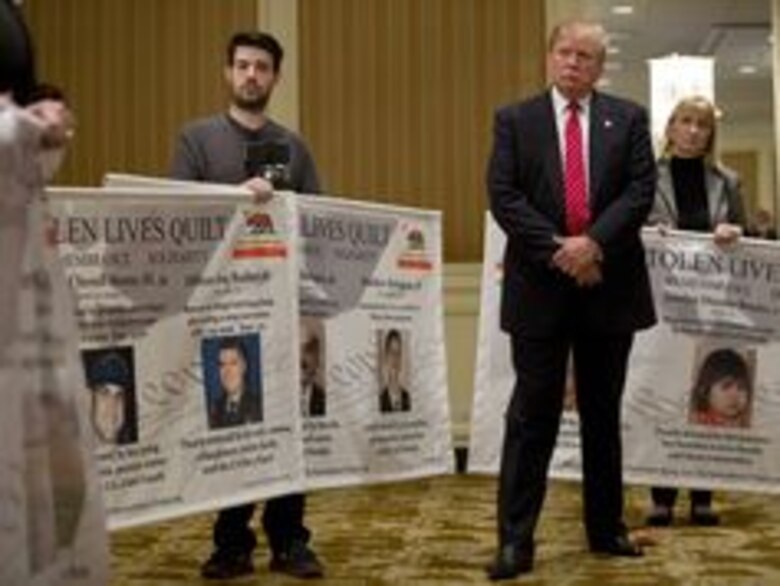 Donald Trump predice que ganará el voto hispano