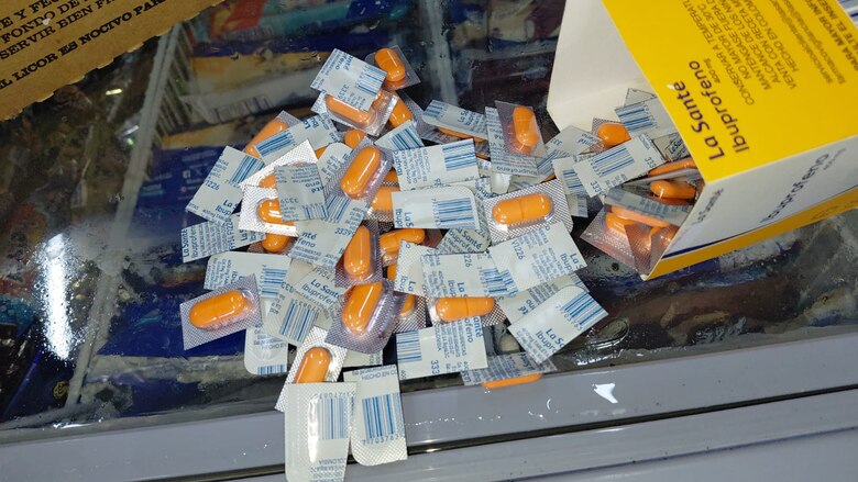 Moscas, telarañas, ceviches de dudosa procedencia y hasta ibuprofeno; tras operativo de Salud en San Miguelito