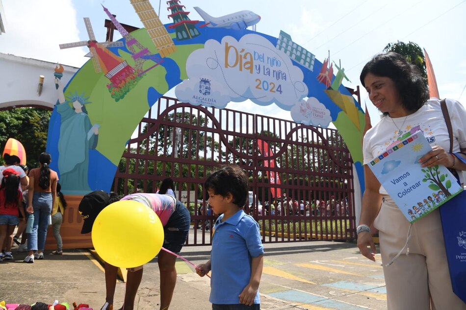Juegos, bailes y diversión en el Parque Omar por el día del niño y la niña