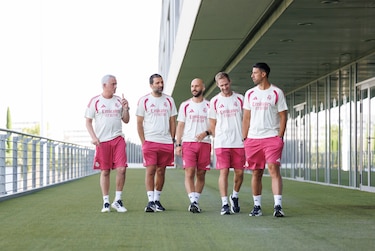 Mourinho iniciará su segundo ciclo en el Real Madrid con una plantilla bajo mínimos