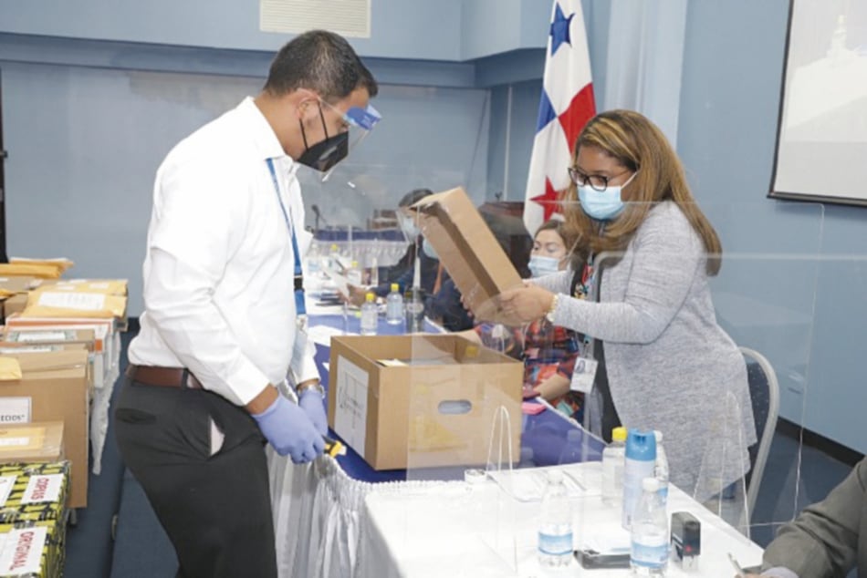 Compra de la CSS, una controversia constitucional