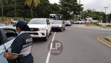 Autoridades instalan retenes en la entrada a la Calzada de Amador