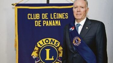 Toma de posesión del Club de Leones de Panamá