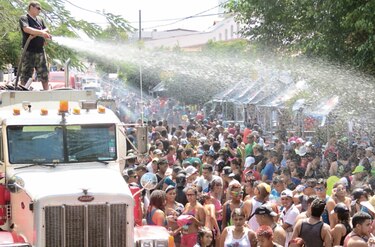 De carnavales sin vestimentas sugestivas, a la represión simbólica de las mujeres