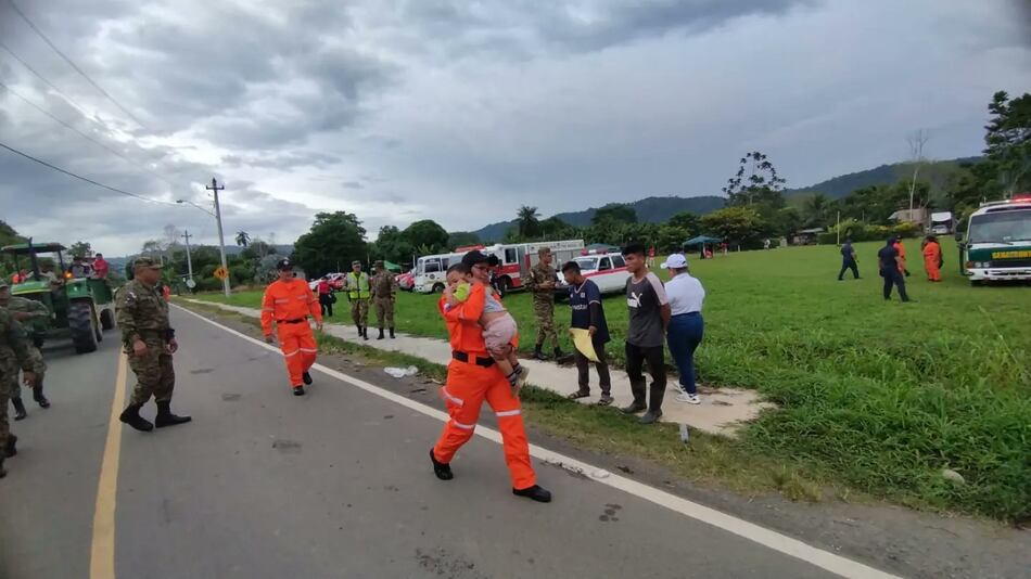 Equipos de salud y de rescate entran en acción en segunda jornada de simulacro