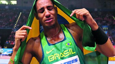 El brasileño Almir Dos Santos, plata en triple salto