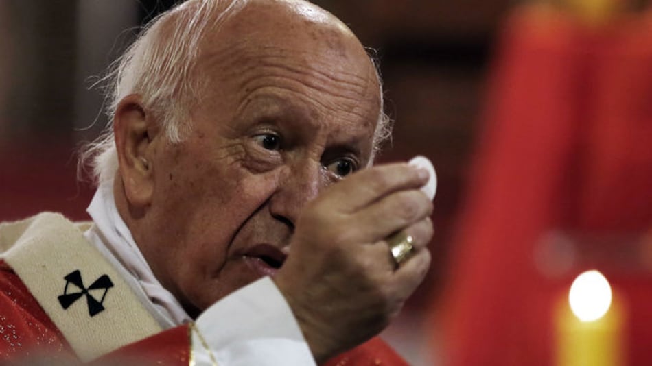 Chile: Iglesia se disculpa por directrices para sacerdotes