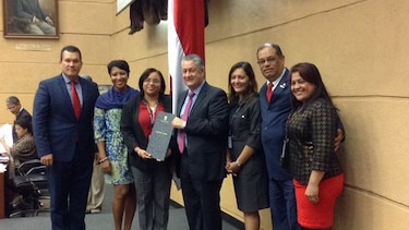 Aprueban en tercer debate proyecto de justicia de paz