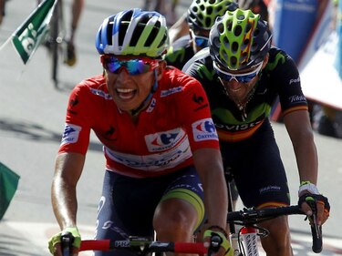Chaves sigue líder en Vuelta a España; Quintana asciende dos puestos