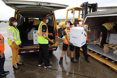 Panamá recibe el decimoctavo lote de la vacuna de Pfizer; son 40 mil 950 dosis