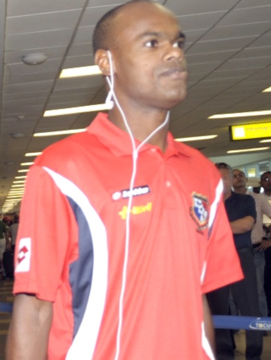 FIFA prohíbe entrenar a Adolfo Machado inhabilitado por dopaje