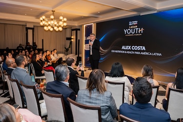 Nestlé impulsa desde Panamá espacios de desarrollo profesional para jóvenes profesionales de la salud en Latinoamérica