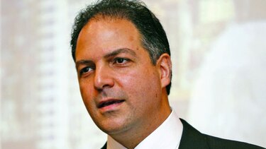 Capital Bank completa la compra de Óptima