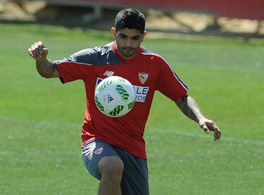 Barcelona y Sevilla quieren cerrar el año con otro título más