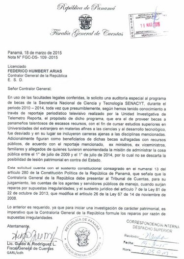 Políticos y ministros se repartieron becas