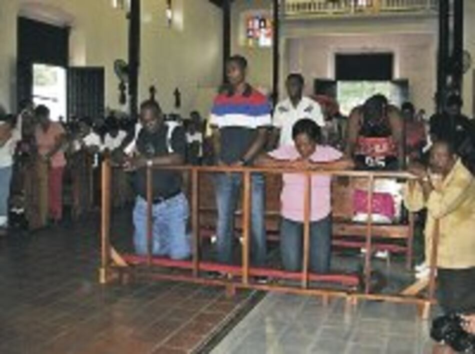 Saladino, con el Cristo Negro