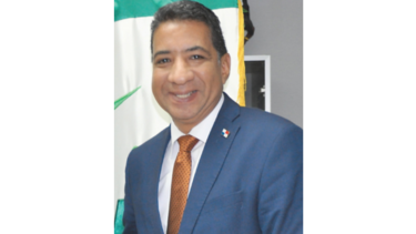 AAUD gastará cerca de $20 millones en contratos directos