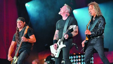 Metallica y Rihanna cantaron por los refugiados