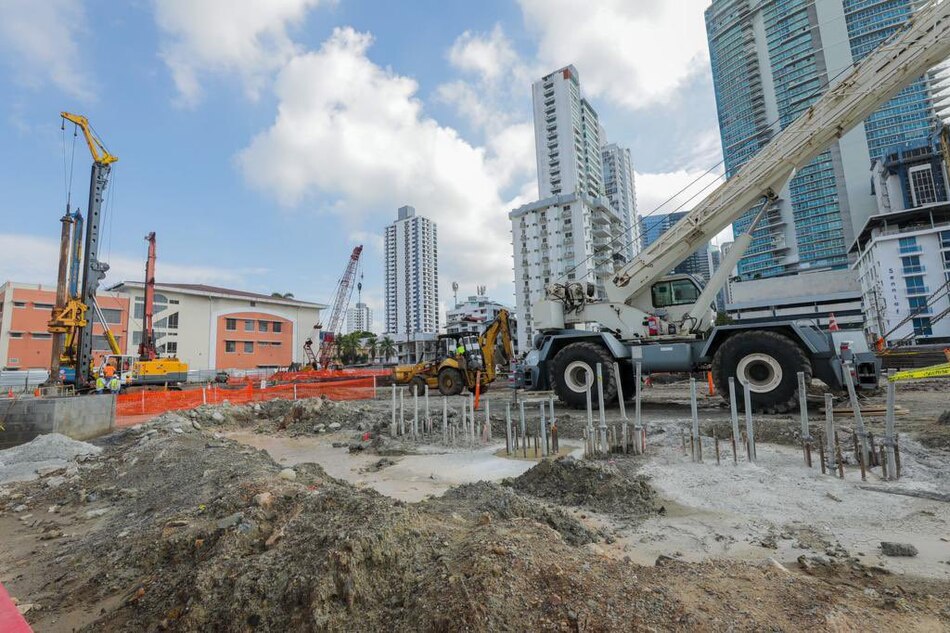 Obras del nuevo Hospital del Niño registran 1.5% de avance; presidente Cortizo pide celeridad