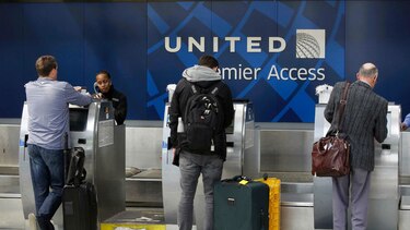 United compensará a pasajeros del vuelo que desató controversia