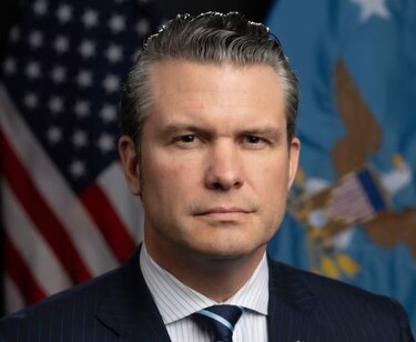 El jefe del Pentágono avisa de que Estados Unidos hará ‘lo que sea necesario’ para garantizar su acceso al canal de Panamá