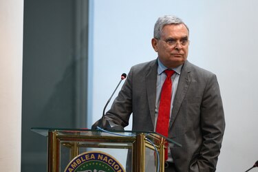 Jaime Barroso es electo como nuevo magistrado del Tribunal Electoral 
