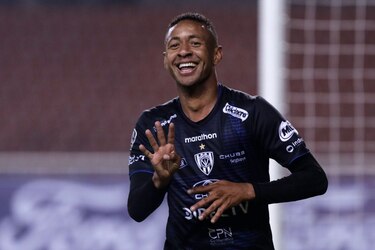 Independiente del Valle del panameño Gabriel Torres golea 5-0 al Flamengo