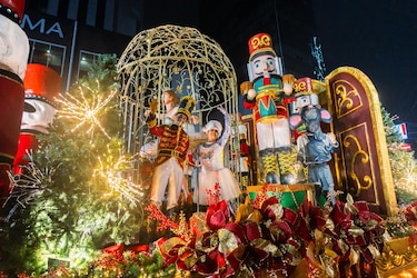 Más de 300 mil personas en el desfile de Navidad de ciudad de Panamá