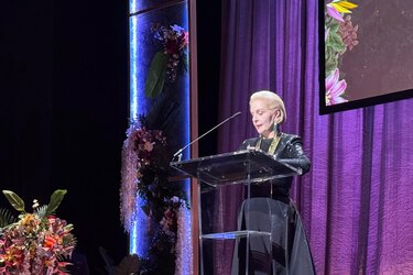 Estados Unidos rinde homenaje a Carolina Herrera, quien clama ‘por una Venezuela libre’