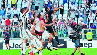 Juventus arrancó la liga con goleada