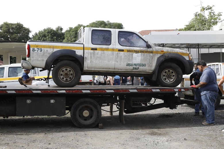 Miambiente recibió 201 vehículos chatarras; por el momento descartan 48