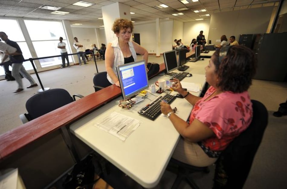 Gobierno de Panamá formaliza aumento a $600 mensuales el salario mínimo de los empleados públicos