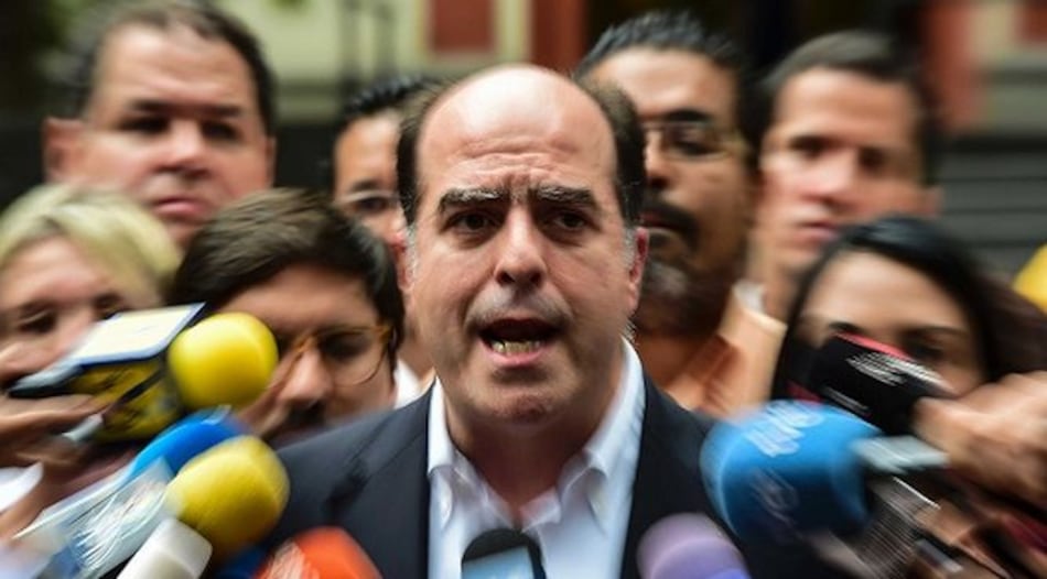 Oposición exige a Maduro evitar cacería de brujas tras el ‘ataque’ a un fuerte militar