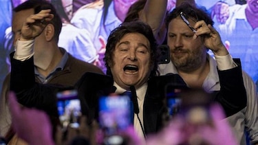 Cómo se explica el triunfo de Milei en las elecciones legislativas de Argentina en medio de crisis y escándalos (y qué efecto tuvo Trump)